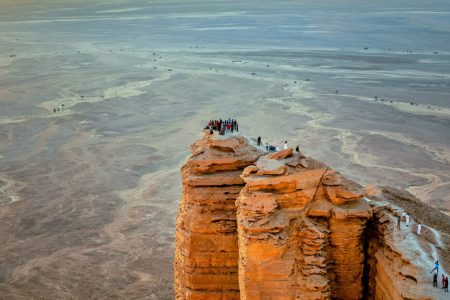 Edge of the World Tour: A Breathtaking Adventure in Riyadh